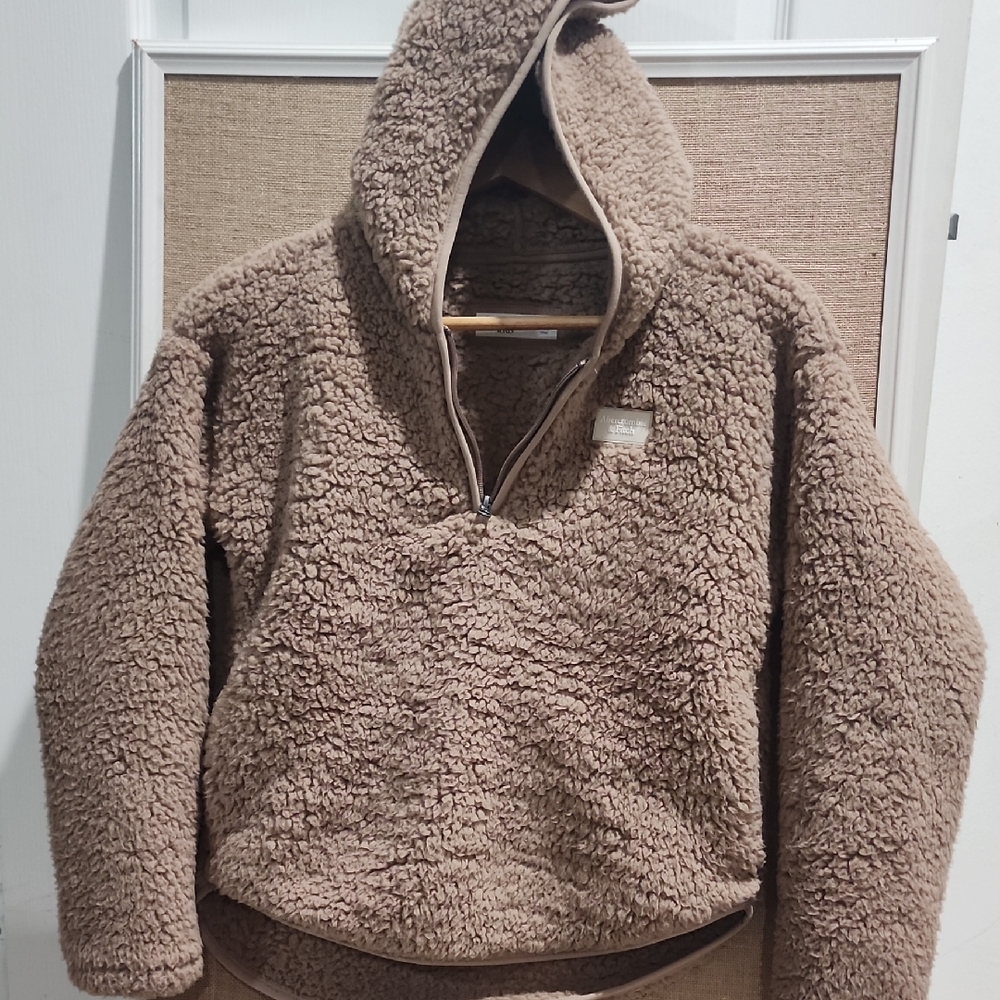 Abercrombie & Fitch Tan Sherpa Jacket